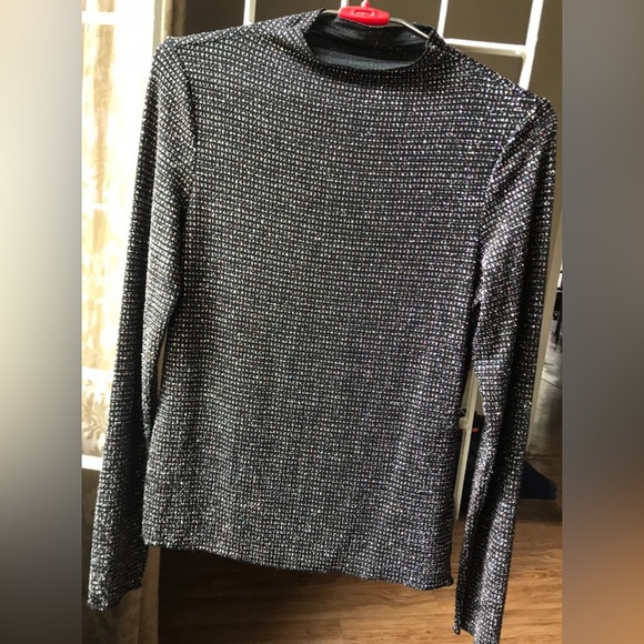 H&M Shimmer Top - Picture 3 of 4